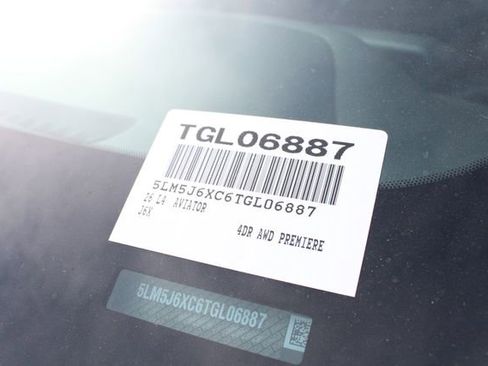 New 2026 Lincoln Aviator AWD image 36