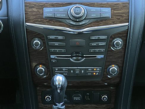 Used 2020 Nissan Armada Platinum w/ Captain's Chairs Package image 19