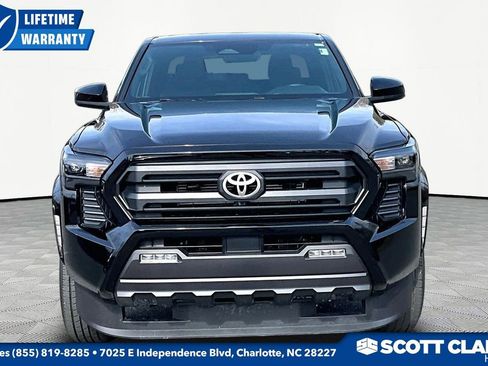 Used 2025 Toyota Tacoma SR5 image 2