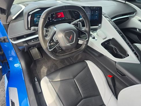 Used 2024 Chevrolet Corvette Stingray Preferred Cpe w/ Z51 Performance Package image 16