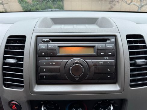 Used 2012 Nissan Frontier S image 31