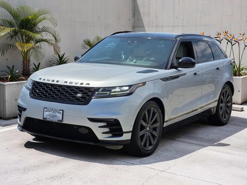 Used 2018 Land Rover Range Rover Velar R-Dynamic HSE AWD/4WD image 3