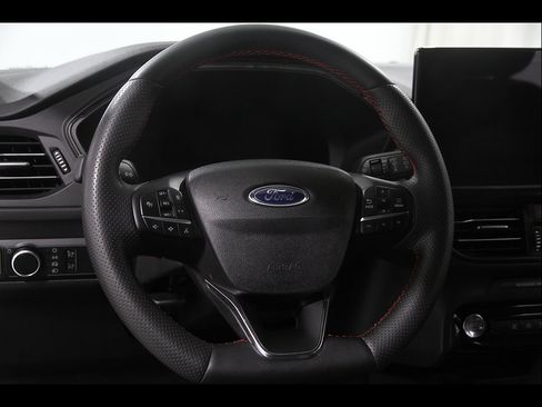 Used 2023 Ford Escape ST-Line w/ Tech Pack #1 AWD/4WD image 7