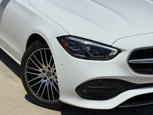 Used 2025 Mercedes-Benz C 300 Sedan image 3