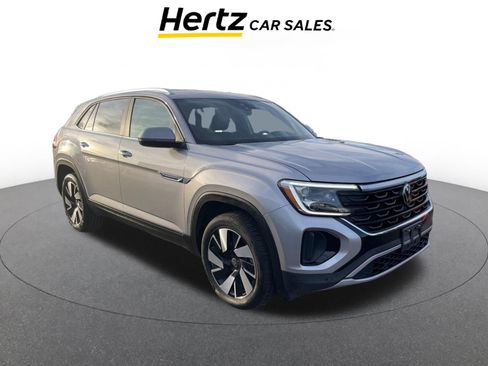 Used 2025 Volkswagen Atlas Cross Sport SE image 1