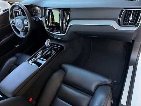 Used 2021 Volvo S60 T8 Inscription w/ Climate Package image 24