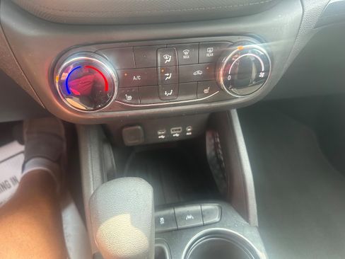 Used 2023 Chevrolet TrailBlazer LT image 15