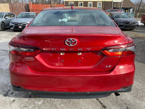 Used 2023 Toyota Camry LE image 4