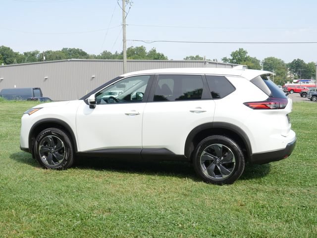 Used 2024 Nissan Rogue SV FWD image 7
