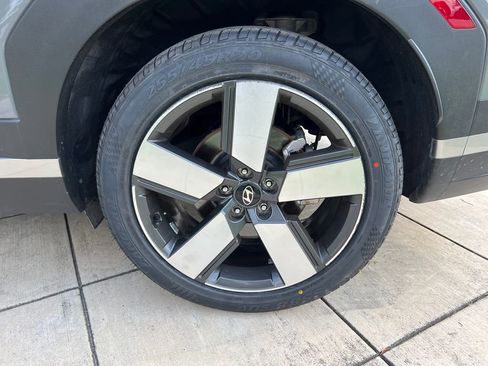 Certified 2024 Hyundai Santa Fe Limited FWD image 17