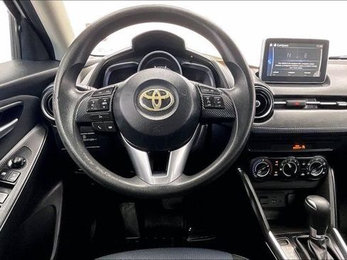 Used 2017 Toyota Yaris iA FWD image 4
