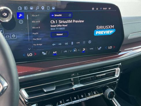 Certified 2025 Chevrolet Traverse Z71 w/ Enhanced Driving Package AWD/4WD image 34