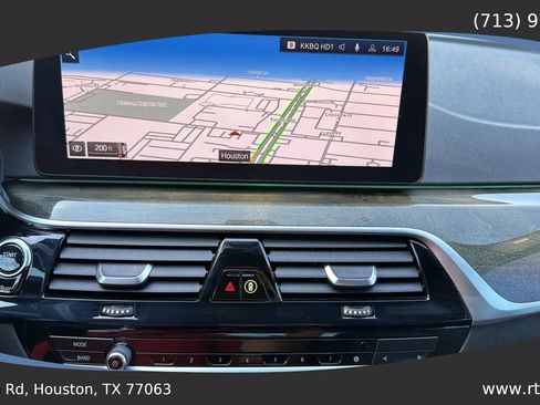 Used 2022 BMW 530i w/ Premium Package RWD image 47