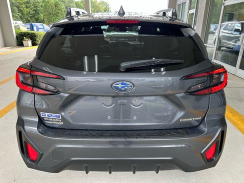 Used 2024 Subaru Crosstrek 2.0i Premium AWD/4WD image 12