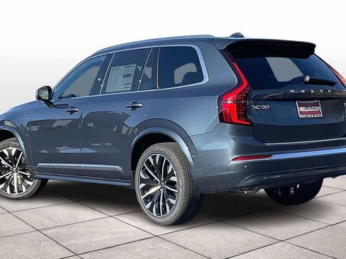 New 2026 Volvo XC90 T8 Plus image 3