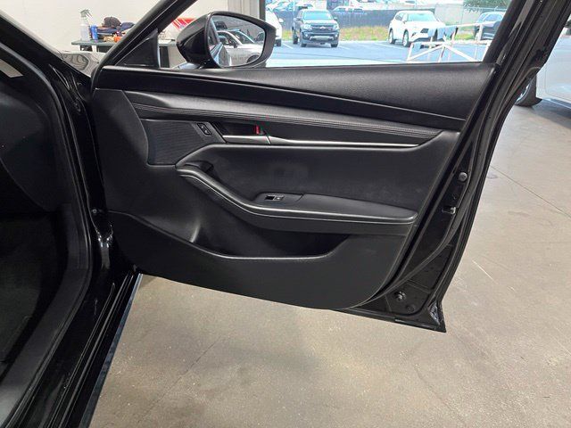Used 2024 MAZDA MAZDA3 s FWD image 13