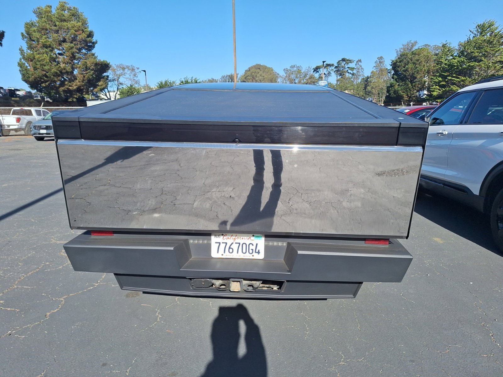 Used 2025 Tesla Cybertruck AWD Crew Cab image 6