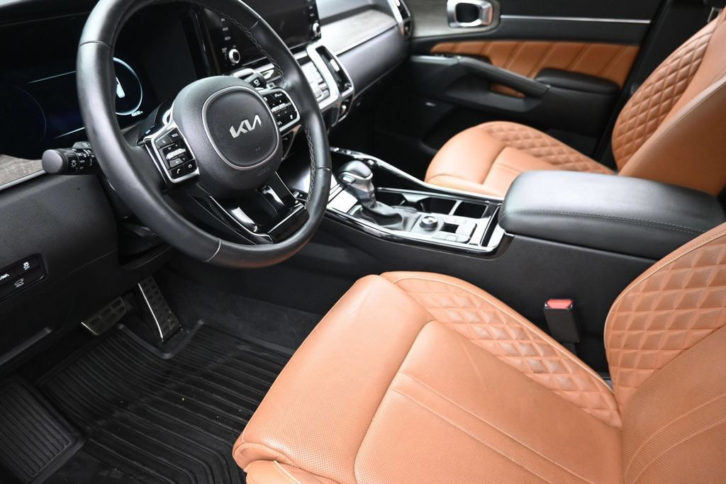 Used 2023 Kia Sorento SX Prestige AWD/4WD image 17