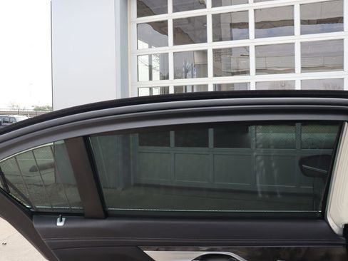 Used 2018 BMW 750i image 46