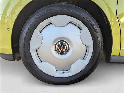 New 2025 Volkswagen ID. Buzz 1st Edition image 9