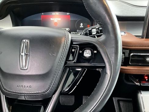 Used 2022 Lincoln Aviator Reserve w/ Elements Package Plus image 24