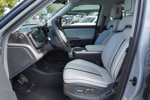 Used 2023 Rivian R1T Adventure Quad AWD/4WD image 20