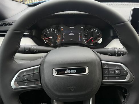 New 2026 Jeep Compass Limited image 19