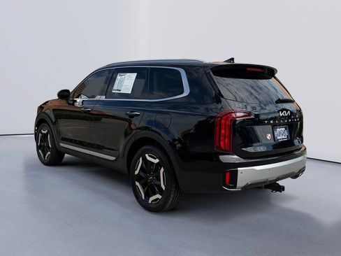 Used 2023 Kia Telluride S FWD image 5