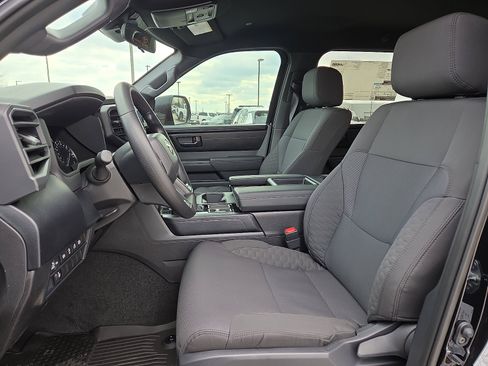 New 2026 Toyota Tundra SR image 9