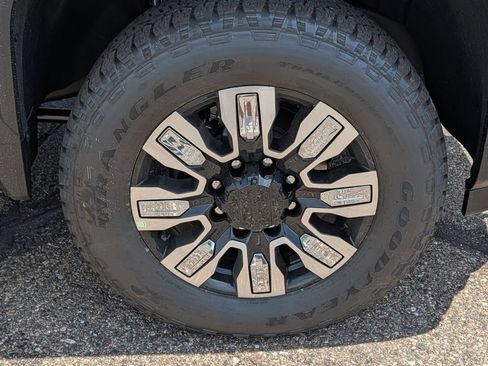 New 2026 GMC Sierra 3500 Denali w/ Denali Reserve Package AWD/4WD image 14