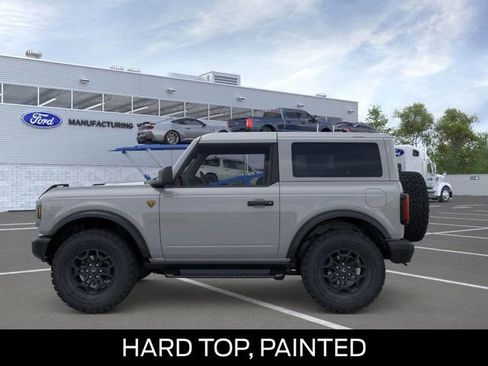 New 2026 Ford Bronco Badlands image 3