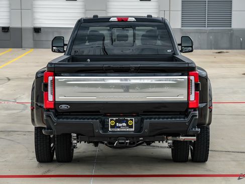 Used 2026 Ford F450 Platinum w/ Platinum Plus Package AWD/4WD image 13