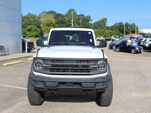 Used 2022 Ford Bronco 4-Door AWD/4WD image 4