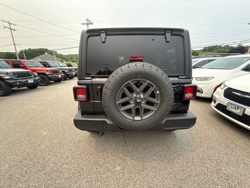 New 2026 Jeep Wrangler Unlimited Sport AWD/4WD image 4