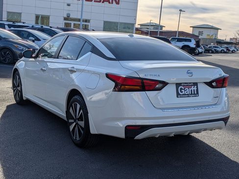 Used 2021 Nissan Altima 2.5 SV image 8