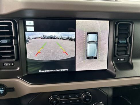 Used 2022 Ford Bronco Wildtrak image 25