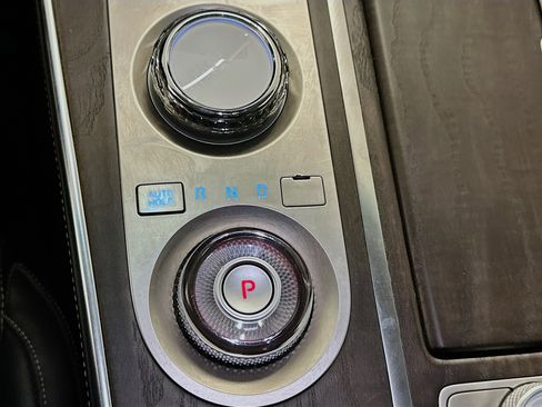 Used 2024 Genesis GV80 2.5T image 25
