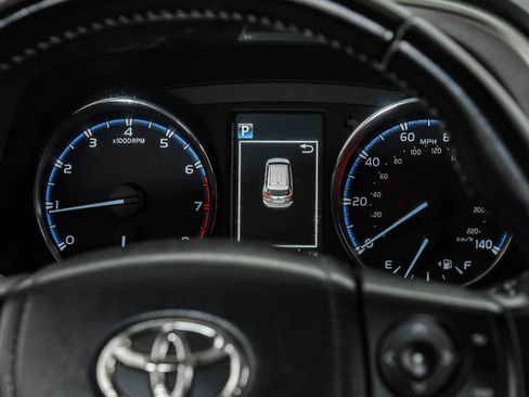 Used 2016 Toyota RAV4 Limited w/ Advanced Technology Package FWD image 17
