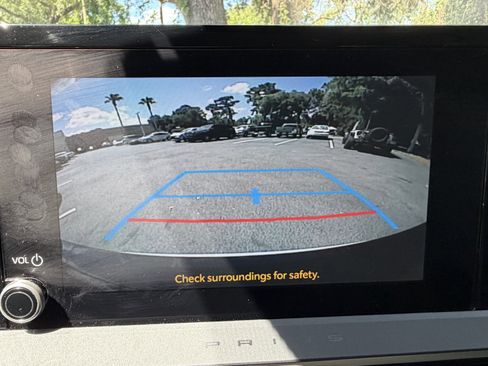 Used 2024 Toyota Prius XLE FWD image 26