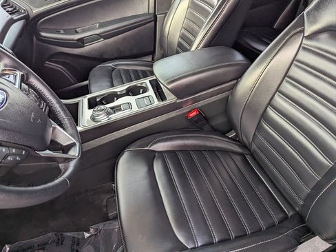 Used 2024 Ford Edge SEL image 18