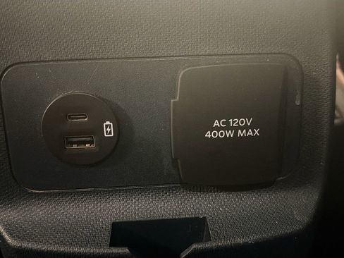 Used 2023 Ford Maverick Lariat w/ Lariat Luxury Package image 26