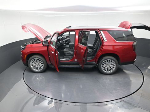 New 2026 Chevrolet Tahoe Premier w/ Sun And Tow Package AWD/4WD image 15
