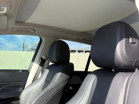 Used 2020 Mercedes-Benz GLE 350 4MATIC image 11