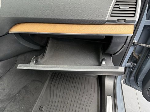 Used 2022 Volvo XC90 T6 Momentum w/ Climate Package image 49