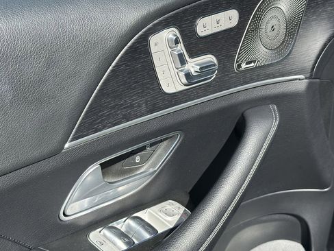Certified 2025 Mercedes-Benz GLS 450 4MATIC image 12