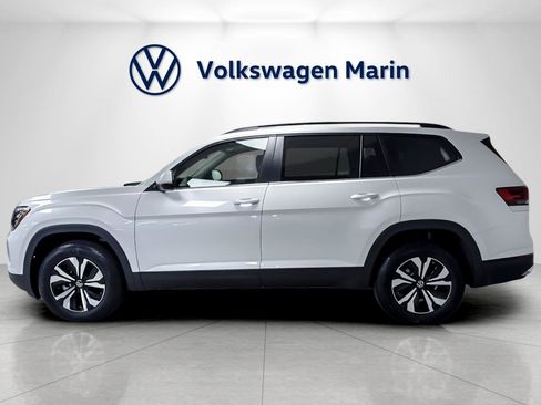 New 2026 Volkswagen Atlas SE image 2