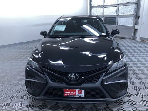 Used 2023 Toyota Camry SE image 8