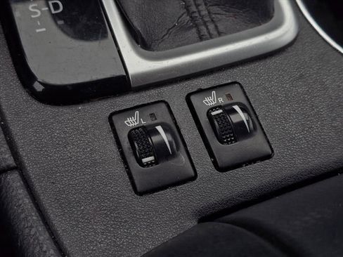 Used 2016 Toyota Highlander XLE image 8