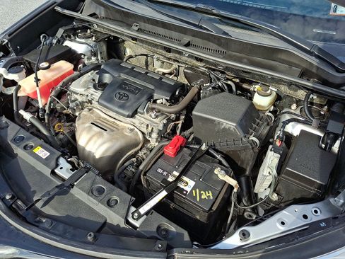 Used 2018 Toyota RAV4 Limited w/ All Weather Liner Package image 27