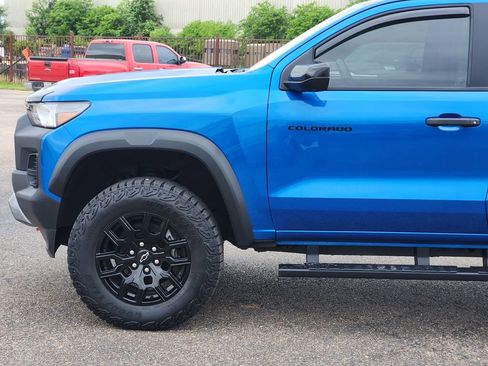 Certified 2023 Chevrolet Colorado Trail Boss w/ Technology Package image 9